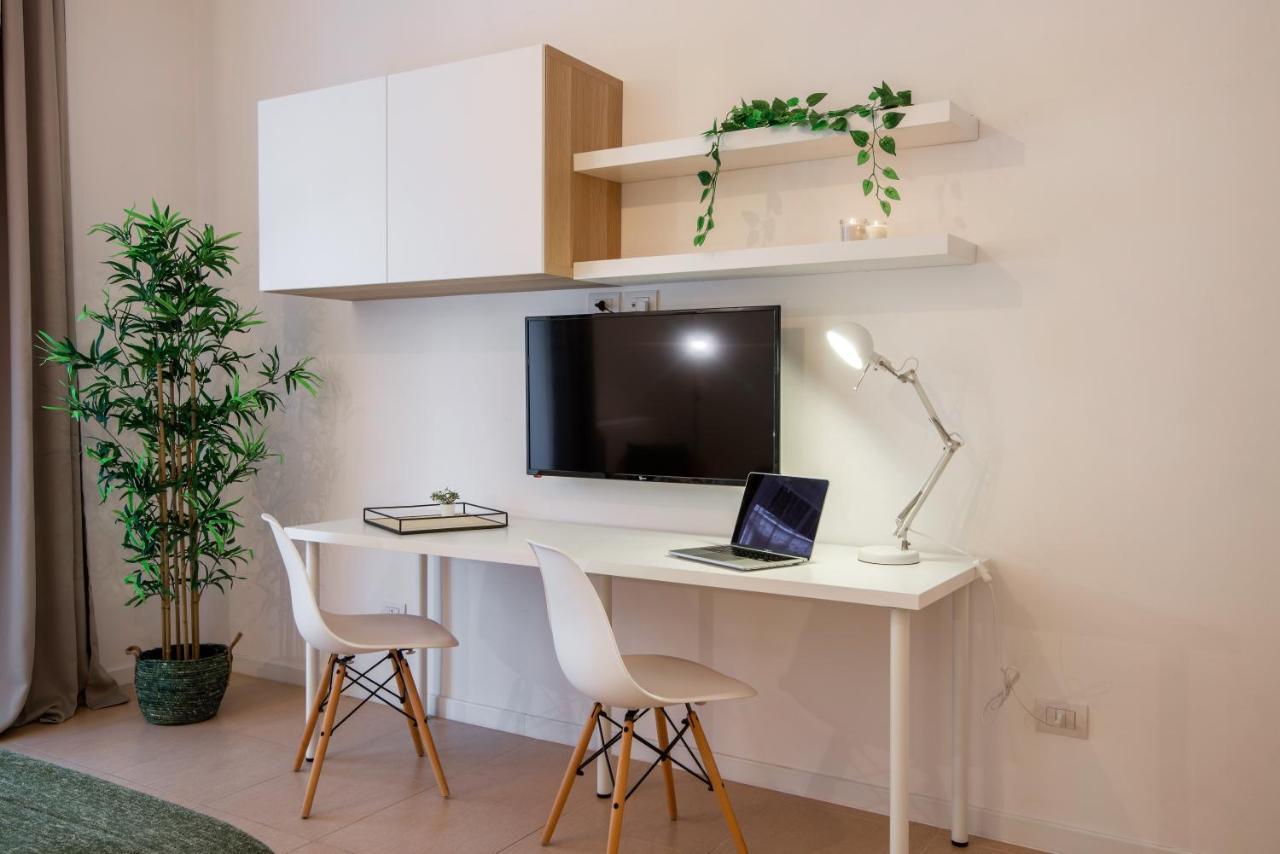 Puglia5Stars Stazione Centrale Urban Green バーリ エクステリア 写真