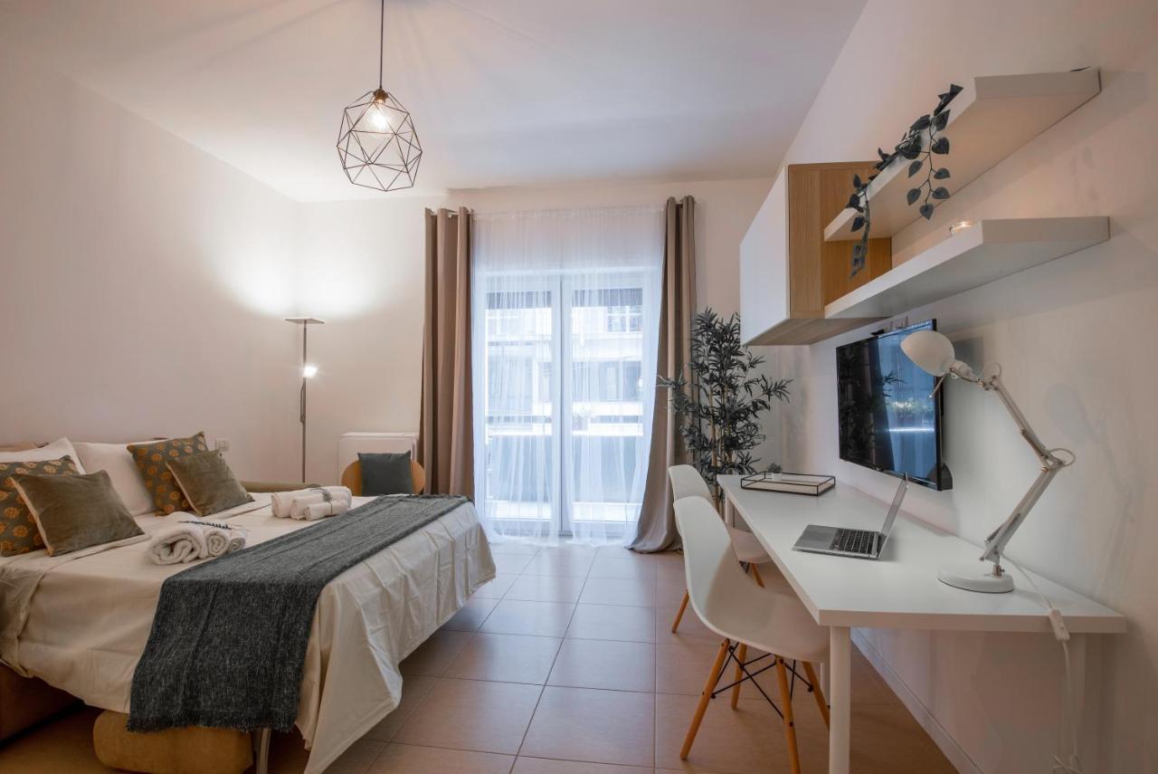 Puglia5Stars Stazione Centrale Urban Green バーリ エクステリア 写真